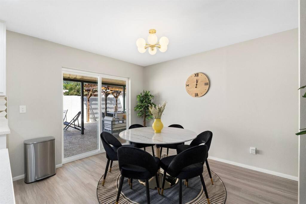 Willa Cozy-Perfect Location-Private Pool-Heat Optional- Spring Training-Gcu Phoenix Zewnętrze zdjęcie